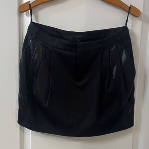 Gucci Women's Black Mini Skirt